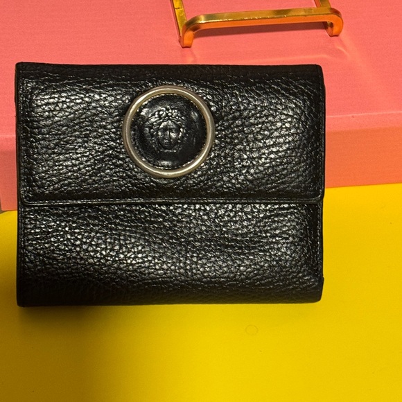 Versace Black Leather bifold wallet - Picture 7 of 15